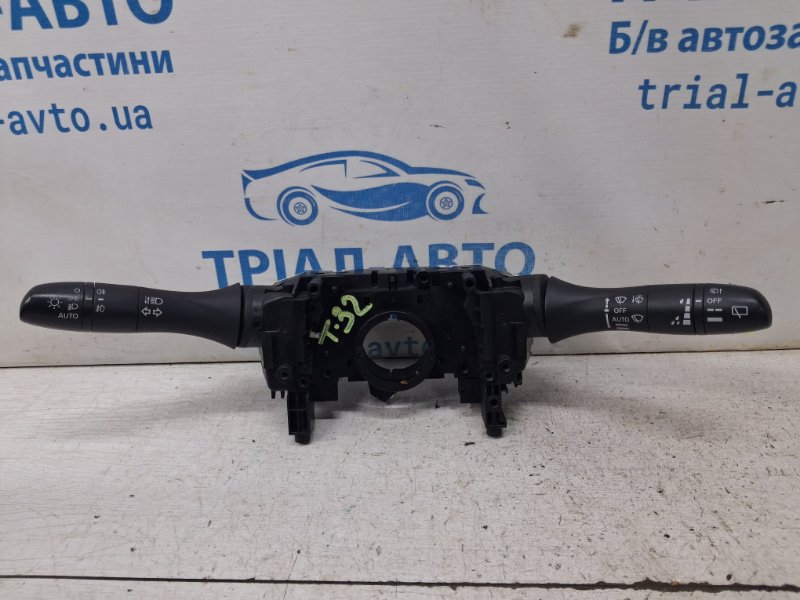 Переключатель подрулевой Nissan X-Trail 2014-2021 T32 1.6 diesel R9M 255604CB5A Б/У