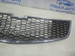 Решетка радиатора Chevrolet Cruze J300 Решетка радиатора Chevrolet Cruze J300
