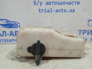 Бачок радиатора (расширительный) Toyota Prado J120 3.0 дизель Бачок радиатора (расширительный) Toyota Prado J120 3.0 дизель