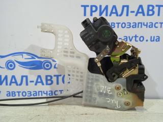 Замок двери задний левый Tucson 2004-2009 JM 2.0 дизель