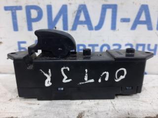 Кнопка стеклоподъемника Mitsubishi Outlander 2003-2007