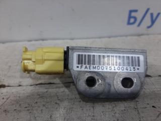 Датчик AIRBAG (удара) Nissan Tiida C11 1.6 Бензин HR16 МКПП Датчик AIRBAG (удара) Nissan Tiida C11 1.6 Бензин HR16 МКПП