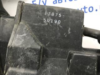 Воздухозаборник Toyota Land Cruiser J100 4.7 Воздухозаборник Toyota Land Cruiser J100 4.7