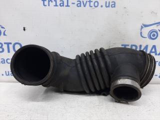 Патрубок воздушного фильтра Outlander 2003-2006 CU 2.4 бензин 4G69