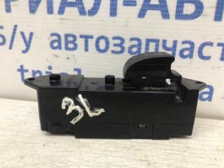 Кнопка стеклоподъемника Mitsubishi Outlander 2003-2007