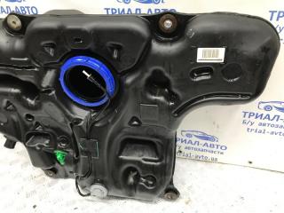 Бак топливный пластик Toyota Avensis T27 2.0 diesel Бак топливный пластик Toyota Avensis T27 2.0 diesel