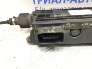 Блок управления ручником Avensis 2009-2018 T27 2.0 diesel Блок управления ручником Avensis 2009-2018 T27 2.0 diesel