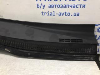 Дефлектор дворников правый Toyota Avensis T25 2.2 diesel 2ADFTV Дефлектор дворников правый Toyota Avensis T25 2.2 diesel 2ADFTV