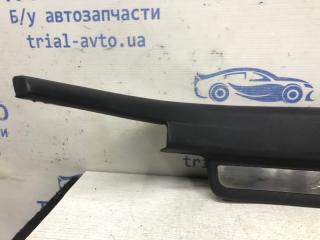 Накладка порога внешняя правая задняя правая Toyota Avensis T25 2.2 diesel 2ADFTV Накладка порога внешняя правая задняя правая Toyota Avensis T25 2.2 diesel 2ADFTV