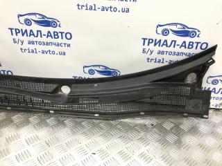 Дефлектор дворников Mitsubishi Outlander CU 2.4 бензин 4G69 Дефлектор дворников Mitsubishi Outlander CU 2.4 бензин 4G69