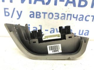 Кнопка руля SsangYong Korando C200 2.0 diesel D20DTF Кнопка руля SsangYong Korando C200 2.0 diesel D20DTF