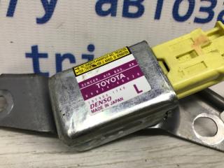 Датчик AIRBAG (удара) Toyota Prado J120 3.0 Diesel 1KDFTV Датчик AIRBAG (удара) Toyota Prado J120 3.0 Diesel 1KDFTV