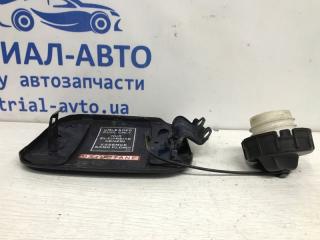 Лючок бака Mitsubishi Lancer 9 1.6 бензин 4G18 Лючок бака Mitsubishi Lancer 9 1.6 бензин 4G18