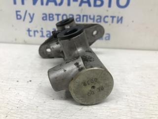 Тормозной цилиндр главный Santa fe 2005-2012 CM 2.7 бензин G6EA Тормозной цилиндр главный Santa fe 2005-2012 CM 2.7 бензин G6EA