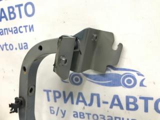 Петля крышки багажника правая Lancer 2003-2009 9 1.6 Бензин 4G18 Петля крышки багажника правая Lancer 2003-2009 9 1.6 Бензин 4G18
