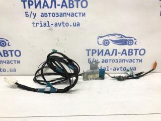 Блок управления Toyota Avensis 2009-2018