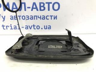Лючок бака Toyota Avensis T25 1.8 бензин 1ZZFE Лючок бака Toyota Avensis T25 1.8 бензин 1ZZFE