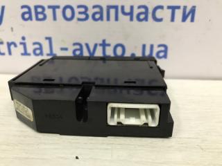 Кнопка подогрева Avensis 2003-2009 T25 1.8 бензин 1ZZFE Кнопка подогрева Avensis 2003-2009 T25 1.8 бензин 1ZZFE