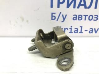 Петля двери задней левой Nissan Qashqai J10 2.0 Бензин MR20DE Петля двери задней левой Nissan Qashqai J10 2.0 Бензин MR20DE
