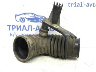 Патрубок воздушного фильтра Navara 2005-2015 D40 2.5 Diesel YD25DDTI
