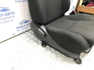 Сиденье переднее правое Avensis 2003-2009 T25 1.8 бензин 1ZZFE Сиденье переднее правое Avensis 2003-2009 T25 1.8 бензин 1ZZFE