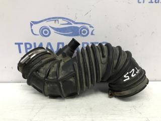 Патрубок воздушного фильтра Toyota Avensis T25 1.8 бензин 1ZZFE