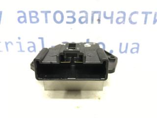Резистор печки Avensis 2003-2009 T25 1.8 бензин 1ZZFE Резистор печки Avensis 2003-2009 T25 1.8 бензин 1ZZFE