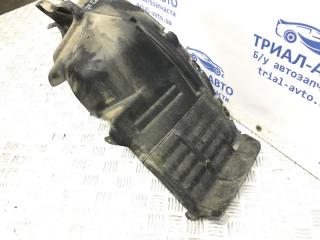 Подкрылок передний левый Lancer 2003-2009 9 1.6 бензин 4G18 Подкрылок передний левый Lancer 2003-2009 9 1.6 бензин 4G18