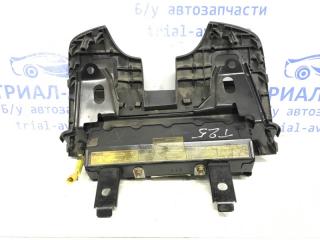 Подушка в колени Avensis 2003-2009 T25 2.0 diesel 1CDFTV Подушка в колени Avensis 2003-2009 T25 2.0 diesel 1CDFTV