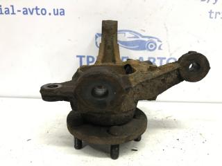 Кулак поворотный правый со ступицей Toyota Avensis T25 2.0 diesel 1CDFTV Кулак поворотный правый со ступицей Toyota Avensis T25 2.0 diesel 1CDFTV