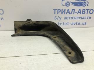 Брызговик задний левый Outlander 2003-2006 cu 2.4 бензин 4G69