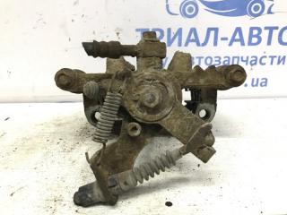 Суппорт задний правый Chevrolet Cruze J300 1.8 F18D4 Суппорт задний правый Chevrolet Cruze J300 1.8 F18D4