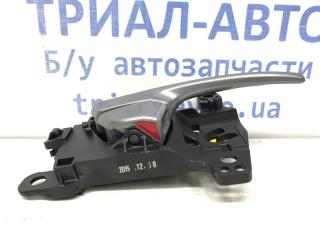 Ручка двери внутреняя передняя правая Tucson 2015-2021 TL 1.7 diesel D4FD Ручка двери внутреняя передняя правая Tucson 2015-2021 TL 1.7 diesel D4FD