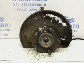 Кулак поворотный левый со ступицей Outlander 2003-2006 cu 2.4 бензин 4G69