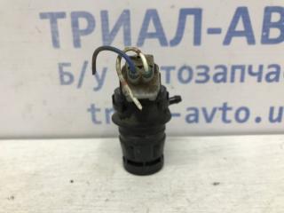 Насос омывателя стекла задний Prado 2002-2009 J120 3.0 Diesel 1KDFTV Насос омывателя стекла задний Prado 2002-2009 J120 3.0 Diesel 1KDFTV