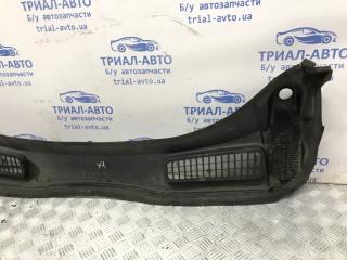Жабо под лобовое стекло (пластик) Ford Kuga CBS 2.0 diesel Жабо под лобовое стекло (пластик) Ford Kuga CBS 2.0 diesel