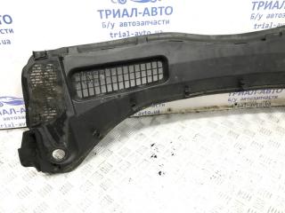 Жабо под лобовое стекло (пластик) Kuga 2013-2019 CBS 2.0 diesel Жабо под лобовое стекло (пластик) Kuga 2013-2019 CBS 2.0 diesel