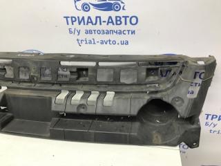 Решетка бампера центральная Ford Kuga CBS 2.0 diesel Решетка бампера центральная Ford Kuga CBS 2.0 diesel