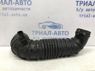 Патрубок воздушного фильтра Pajero Wagon 1999-2006 3 3.2 Дизель 4M41 Патрубок воздушного фильтра Pajero Wagon 1999-2006 3 3.2 Дизель 4M41
