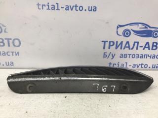 Решетка радиатора левая Lancer 2003-2009 9 1.6 бензин 4G18