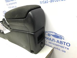 Подлокотник Toyota Avensis T25 1.8 бензин 1ZZFE