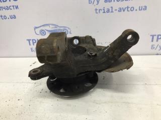 Кулак поворотный левый со ступицей Korando 2010-2019 C200 2.0 diesel D20DTF Кулак поворотный левый со ступицей Korando 2010-2019 C200 2.0 diesel D20DTF