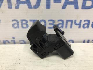 Кнопка стеклоподъемника Mitsubishi Outlander 2012-2021