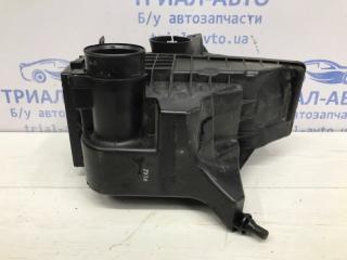 Корпус воздушного фильтра Tiida 2004-2014 C11 1.6 Бензин HR16 Корпус воздушного фильтра Tiida 2004-2014 C11 1.6 Бензин HR16