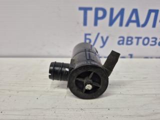 Насос омывателя стекла Tiida 2004-2014 C11 1.6 Бензин HR16 Насос омывателя стекла Tiida 2004-2014 C11 1.6 Бензин HR16