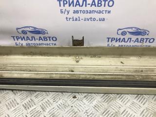 Подножка левая Mitsubishi L200 KB 2.5 дизель 4D56U Подножка левая Mitsubishi L200 KB 2.5 дизель 4D56U