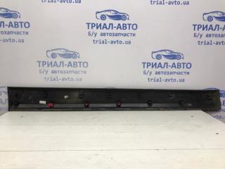 Накладка двери передняя правая Sorento 2009-2014 XM 2.2 diesel D4HB Накладка двери передняя правая Sorento 2009-2014 XM 2.2 diesel D4HB