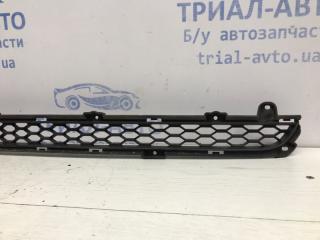 Решетка бампера центральная KIA Sorento XM 2.2 diesel D4HB Решетка бампера центральная KIA Sorento XM 2.2 diesel D4HB