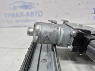 Стеклоподъемник передний правый Lancer 2003-2009 9 1.6 бензин 4G18 Стеклоподъемник передний правый Lancer 2003-2009 9 1.6 бензин 4G18