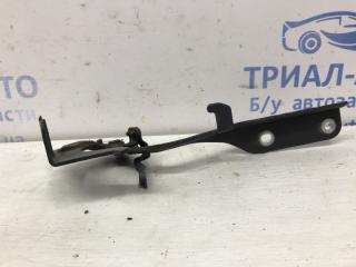 Петля капота правая Juke 2010-2019 F15 1.6 turbo MR16DDT Петля капота правая Juke 2010-2019 F15 1.6 turbo MR16DDT